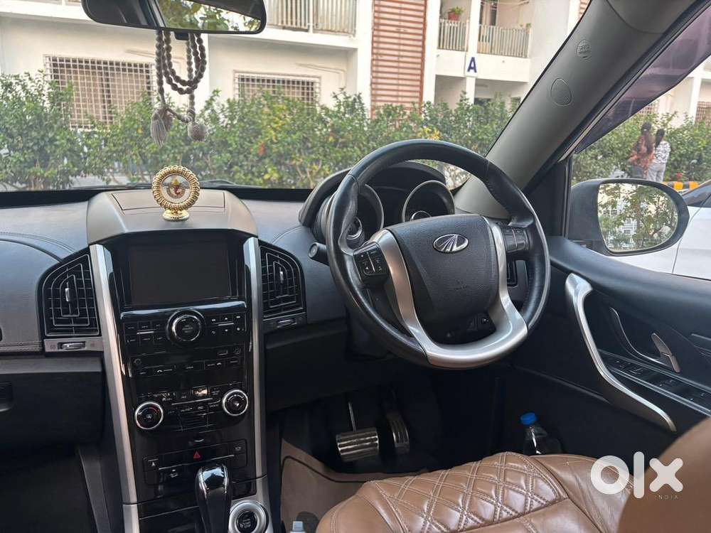 Brand New Condition Luxury Xuv 500 Automatic Car  With Sunroof