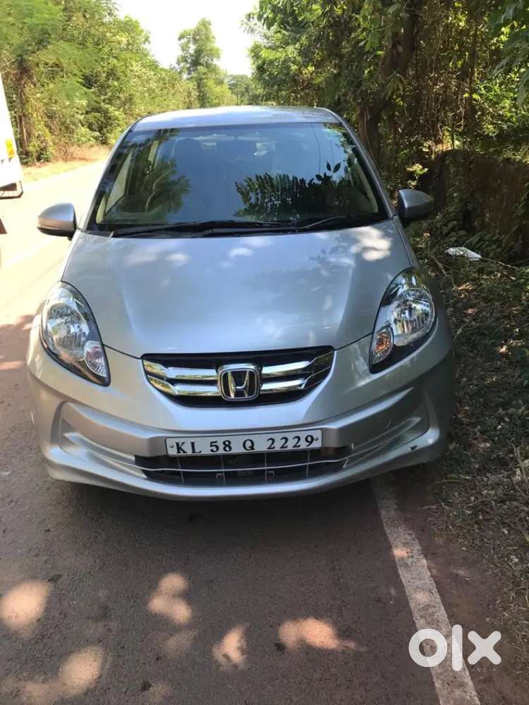Honda Amaze Diesel 1.5 2015 (22 To 24 Mileage)