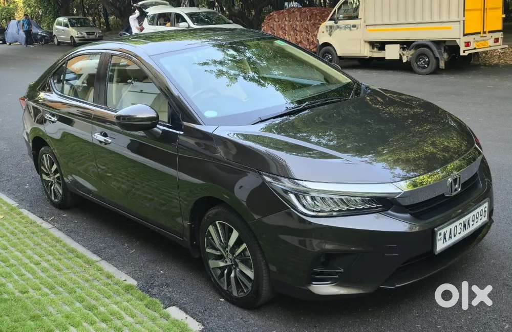 Honda City Zx Cvt (automatic) With Sunroof And Fancy Number