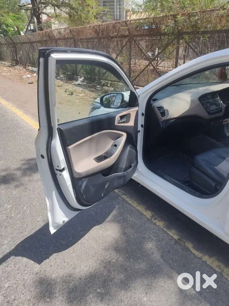Hyundai New I20 2018 Petrol 38000 Km Driven