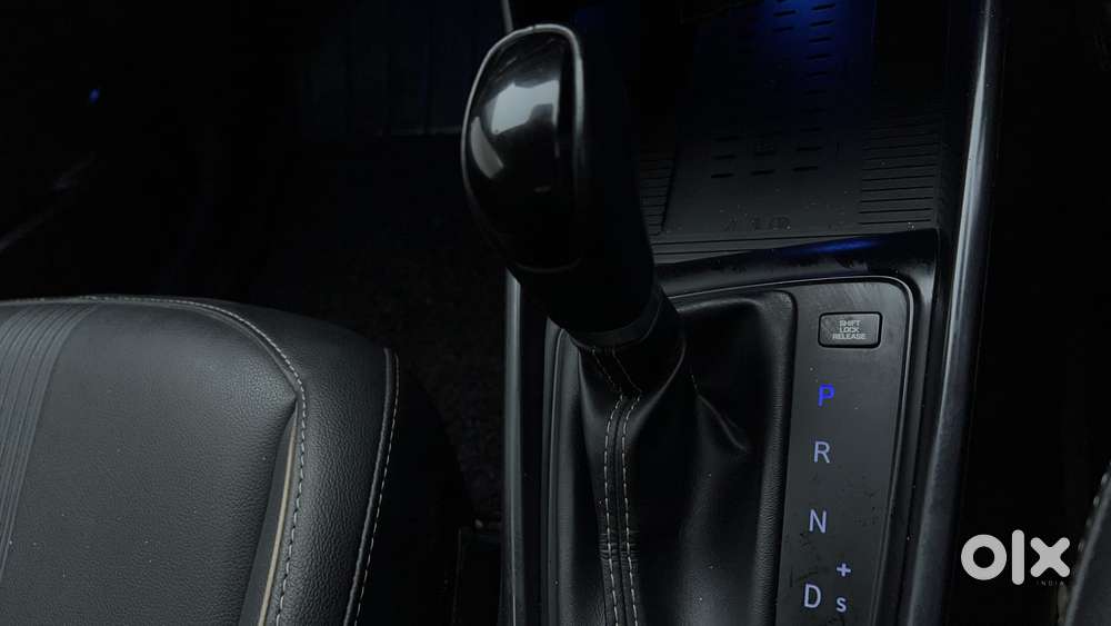 Hyundai I20 Asta (o) 1.0 Turbo Dct, 2022, Petrol