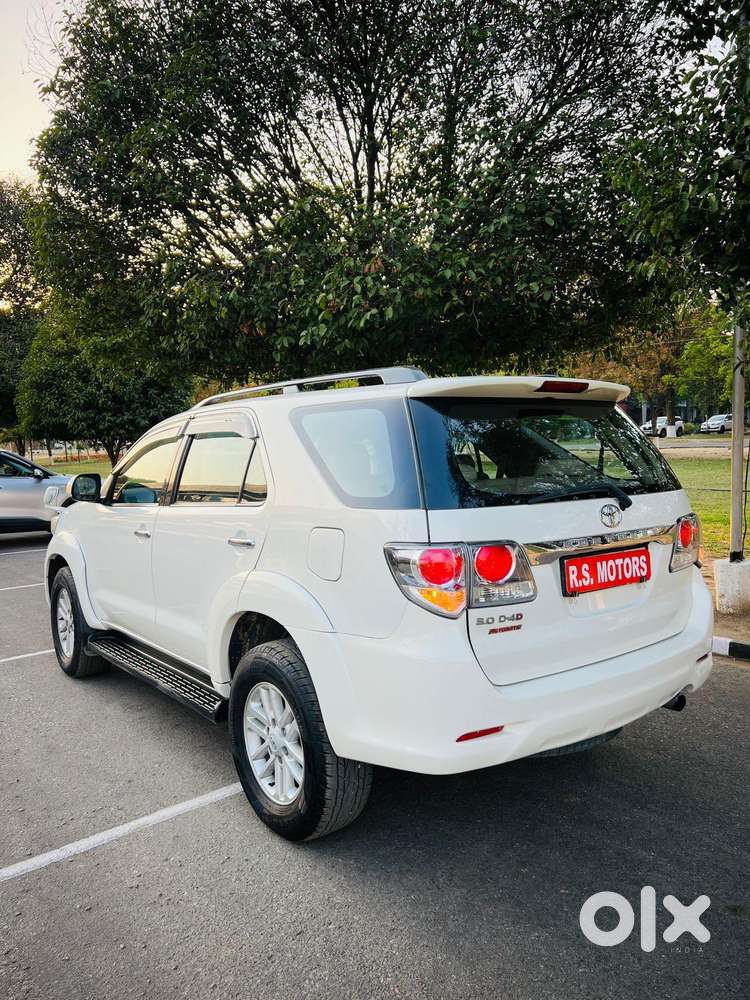 Toyota Fortuner 2011-2016 4x2 At, 2013, Diesel