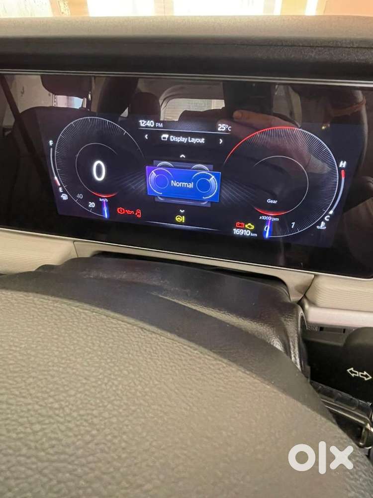 Mahindra Xuv700 2022 Diesel Well Maintained