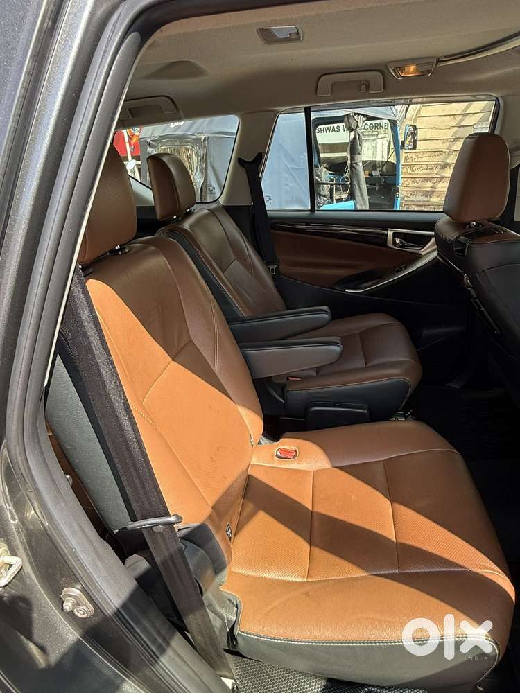 Toyota Innova Crysta