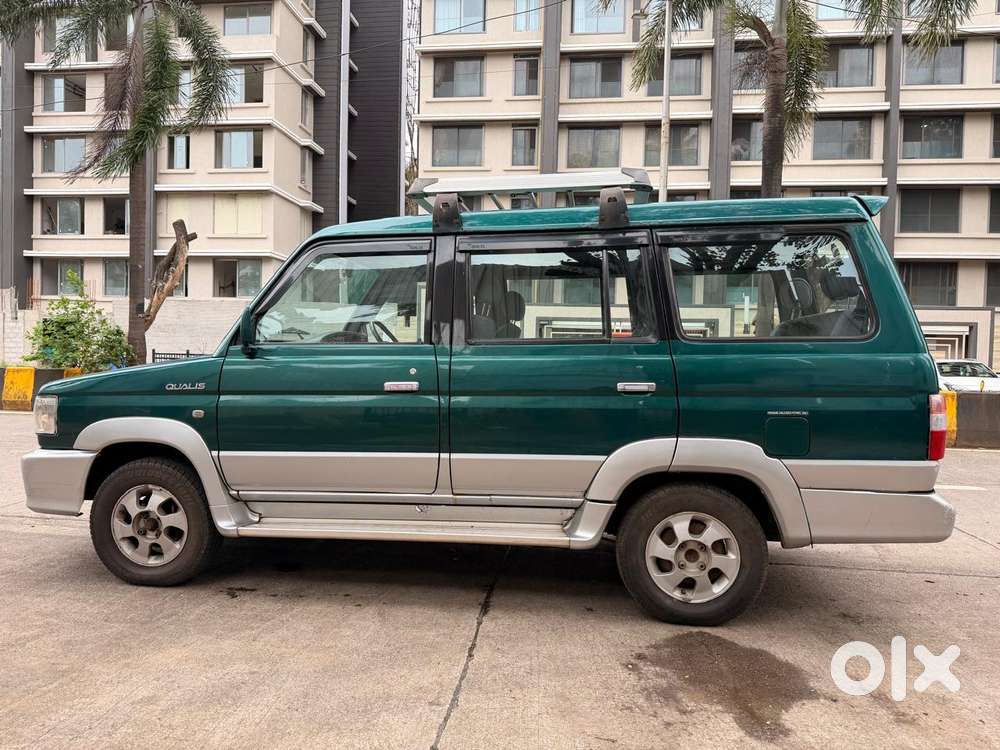 Toyota Qualis Rs E2 Petrol, 2002, Petrol