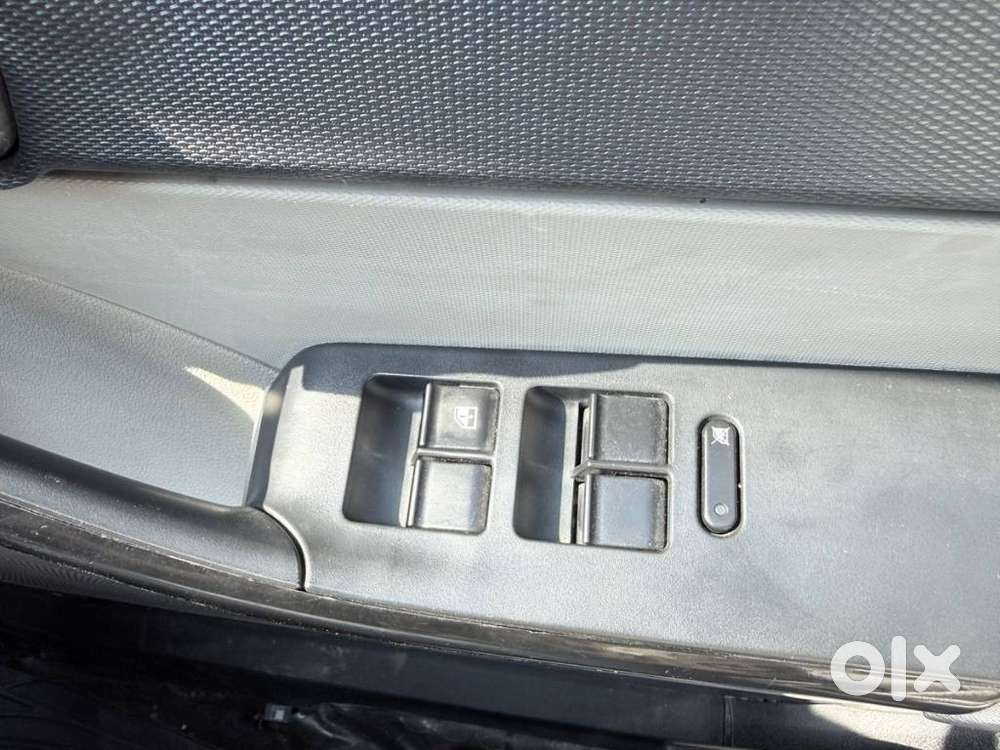 Tata Tiago Xz, 2017, Petrol