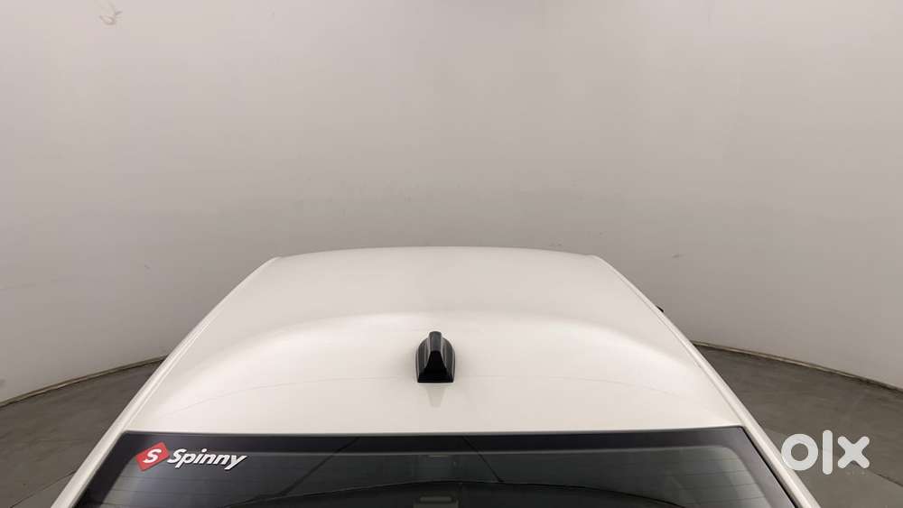 Skoda Slavia Ambition 1.0l Tsi At, 2023, Petrol