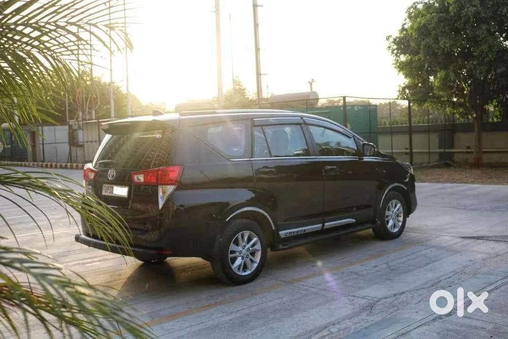 Toyota Innova Crysta [2020-ongoing] 2.4 Gx 7 Str, 2024, Diesel