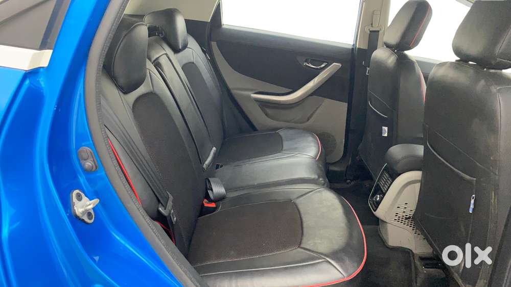 Tata Nexon 1.2 Revotron Xza Plus Dualtone, 2018, Petrol