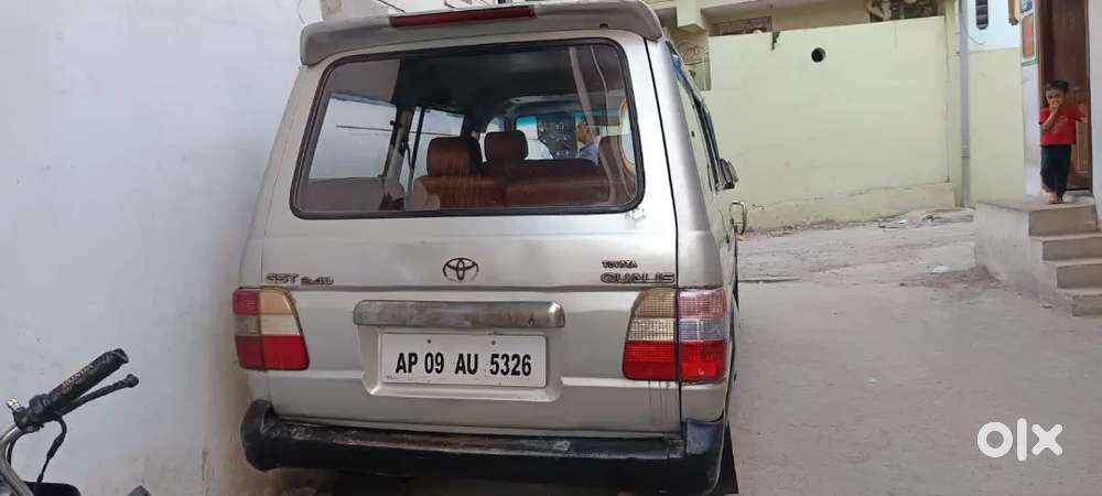 Toyota Qualis 2004 In Excellent Condition Diesel 200000 Km Driven