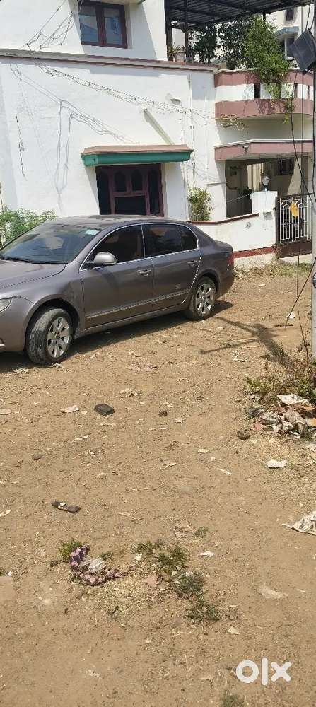 Skoda Superb Elegance 2011 Car