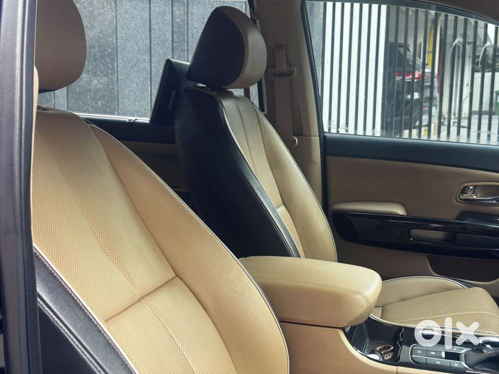 Kia Carnival Limousine, 2021, Diesel