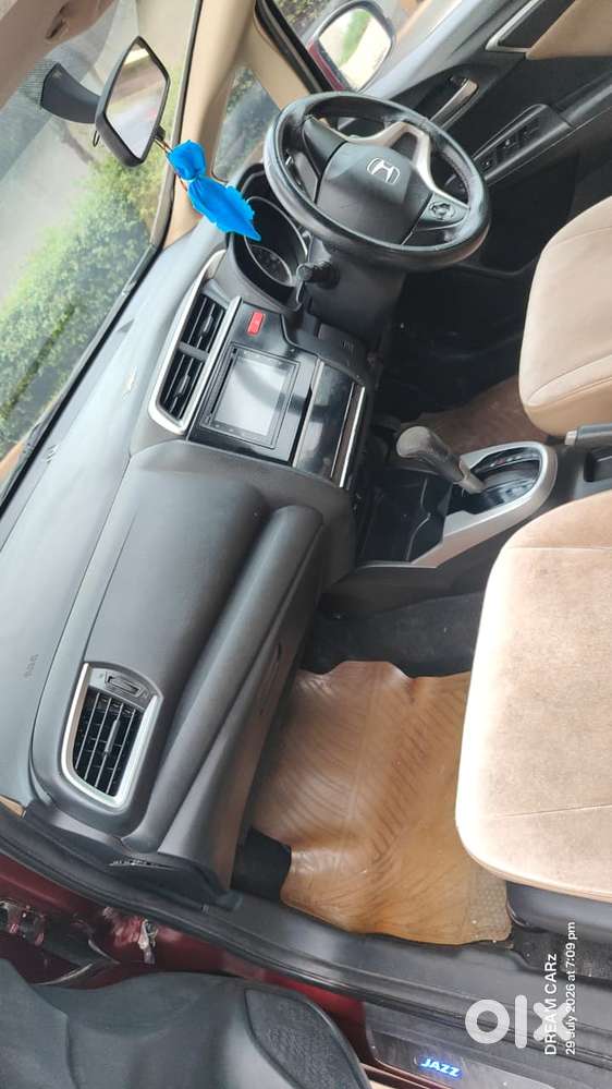 Honda Jazz Vx Cvt, 2015, Cng & Hybrids