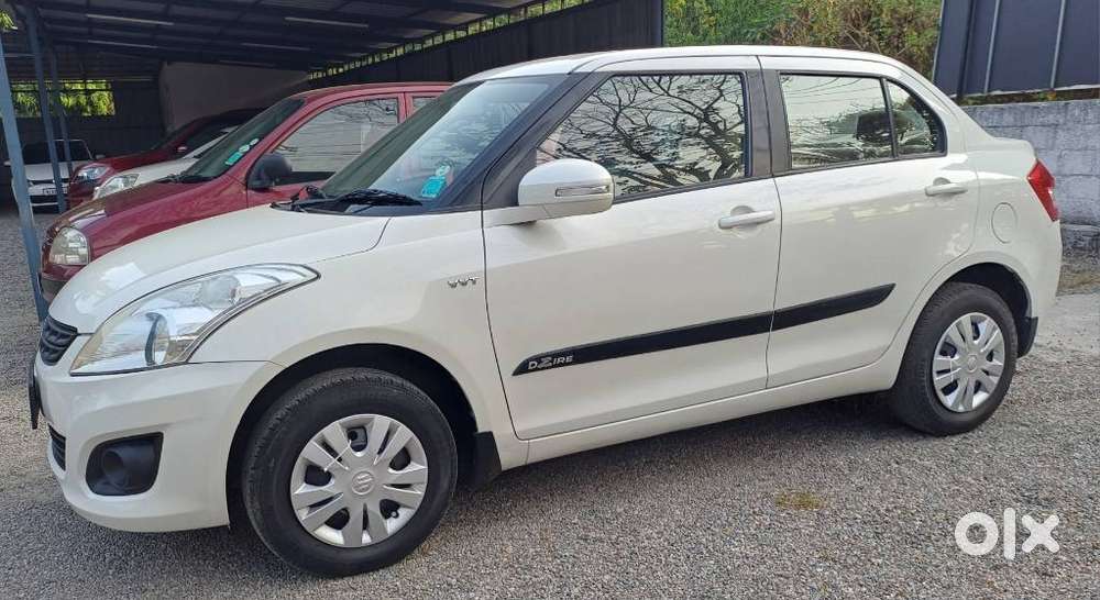 Maruti Suzuki Swift Dzire 1.2 Vxi Bsiv, 2013, Petrol