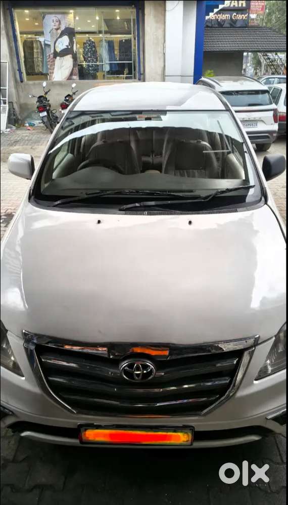 Toyota Innova 2012 Model 2.5 G Diesel 7 Seater - Well Maintained Car