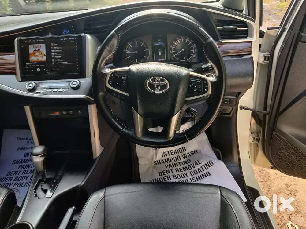 Toyota Innova Crysta 2.8 2017