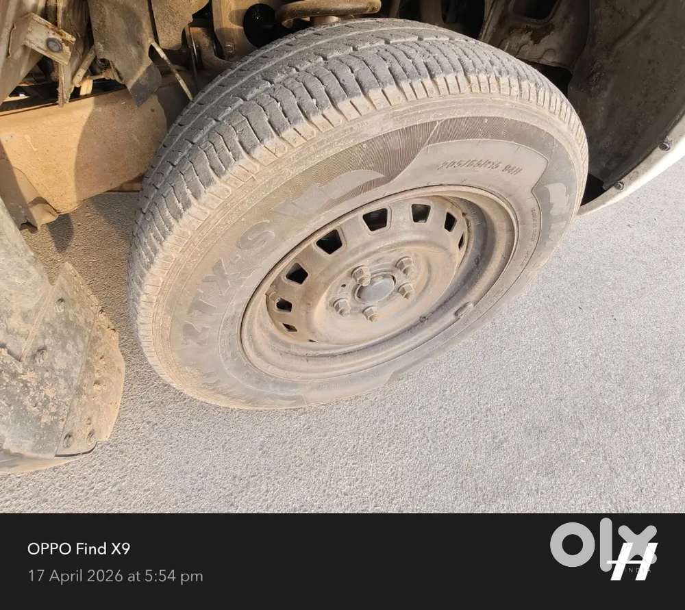 2013 Diesel 7 Sitter Car