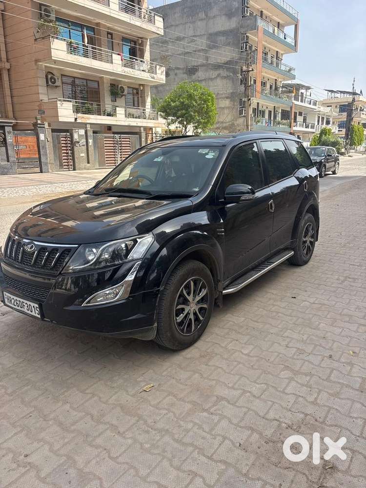 Mahindra Xuv500 2017 Diesel 68660 Km Driven