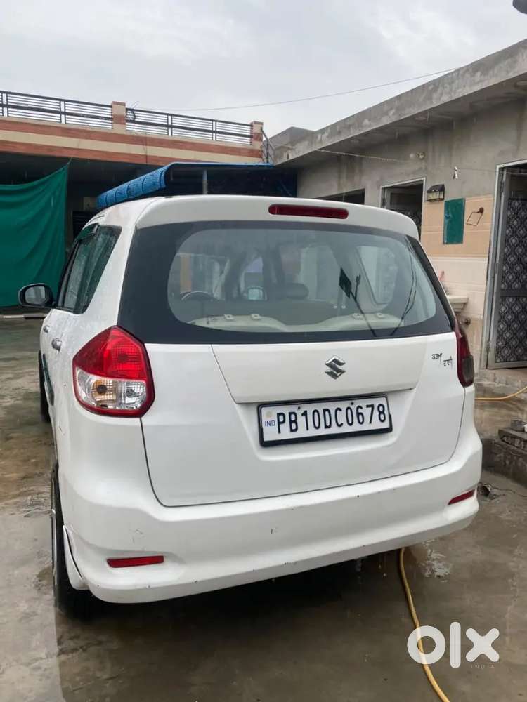 Maruti Suzuki Ertiga 2012 Diesel 250000 Km Driven Good Conditions