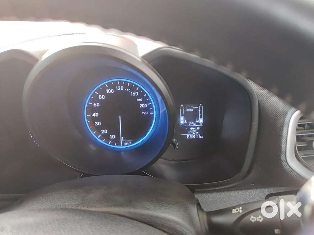 Hyundai Venue 2022 Petrol Well Maintained