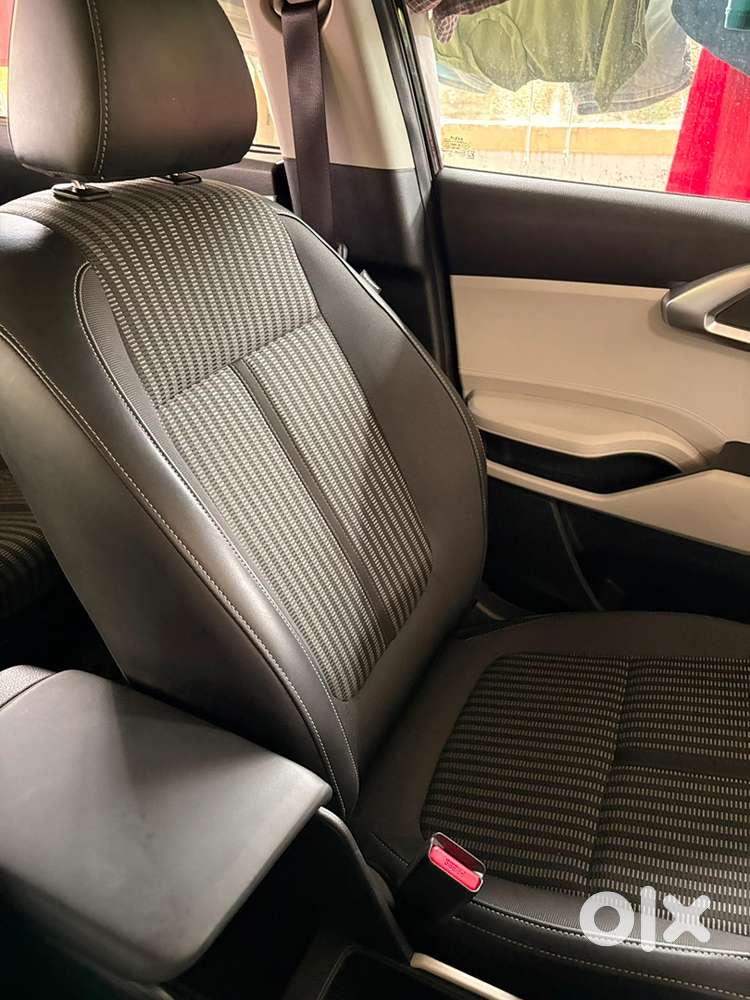 Kia Carens G 1.5 Prestige Plus Imt Petrol 2024