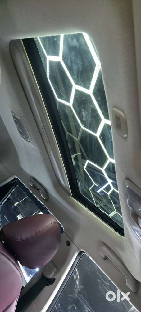 Mahindra Xuv300 Turbosport W8(o), 2023, Petrol