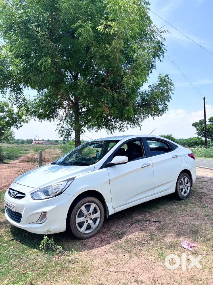 Hyundai Verna Diesel Manual 2011
