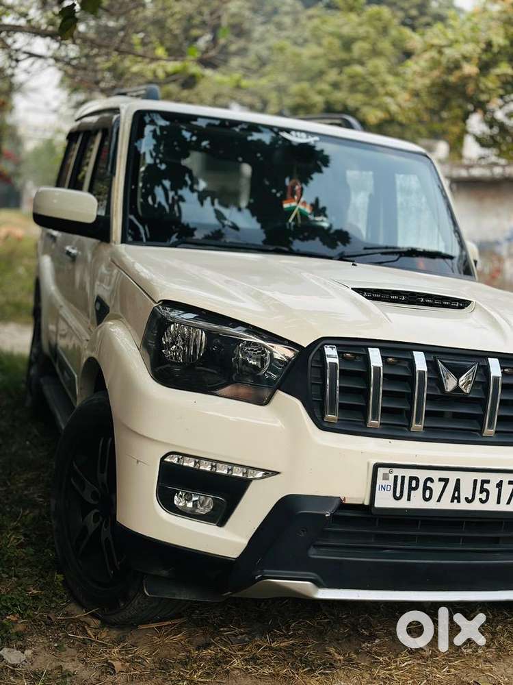 Mahindra Scorpio Classic 2023 Diesel 52000 Km Driven