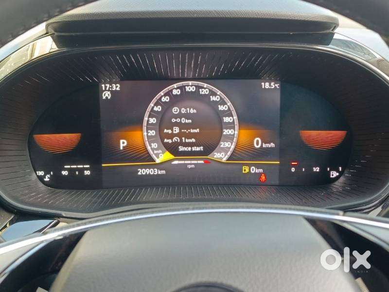 Skoda Slavia 1.0 Tsi Style At, 2023, Petrol