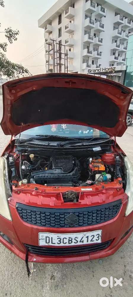 Maruti Suzuki Swift 2011 Cng & Hybrids 152000 Km Driven