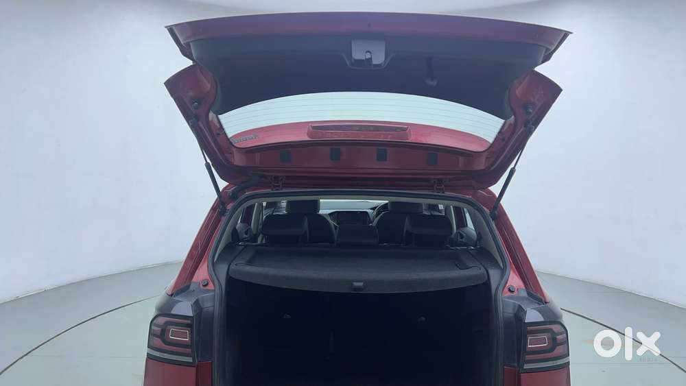 Volkswagen Taigun Topline 1.0 Tsi At (electric Seats), 2022, Petrol