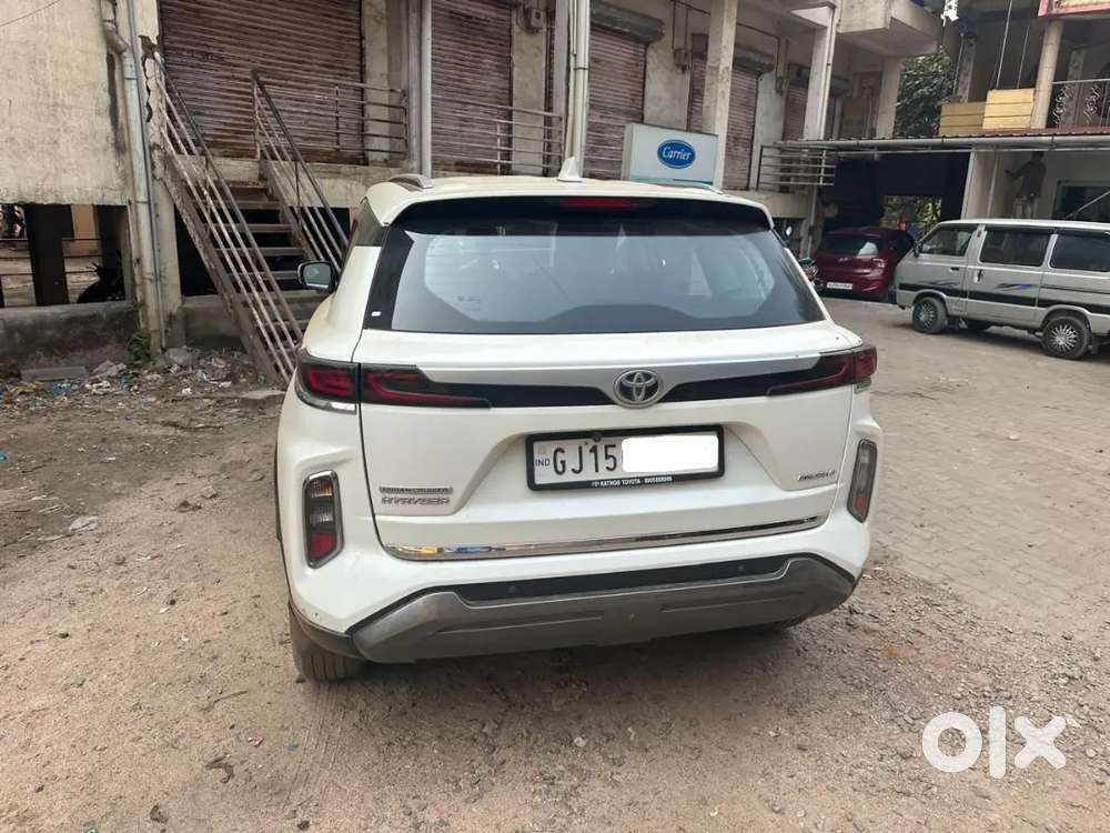 Toyota Urban Cruiser Hyryder 2023 Petrol 26000 Km Driven