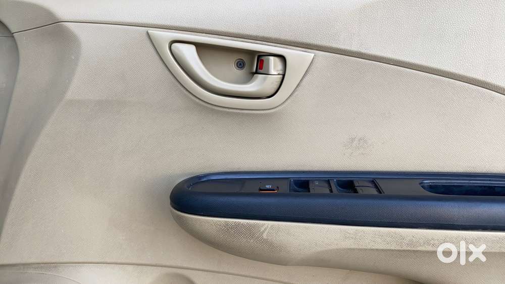 Honda Amaze E I-vtec, 2017, Petrol