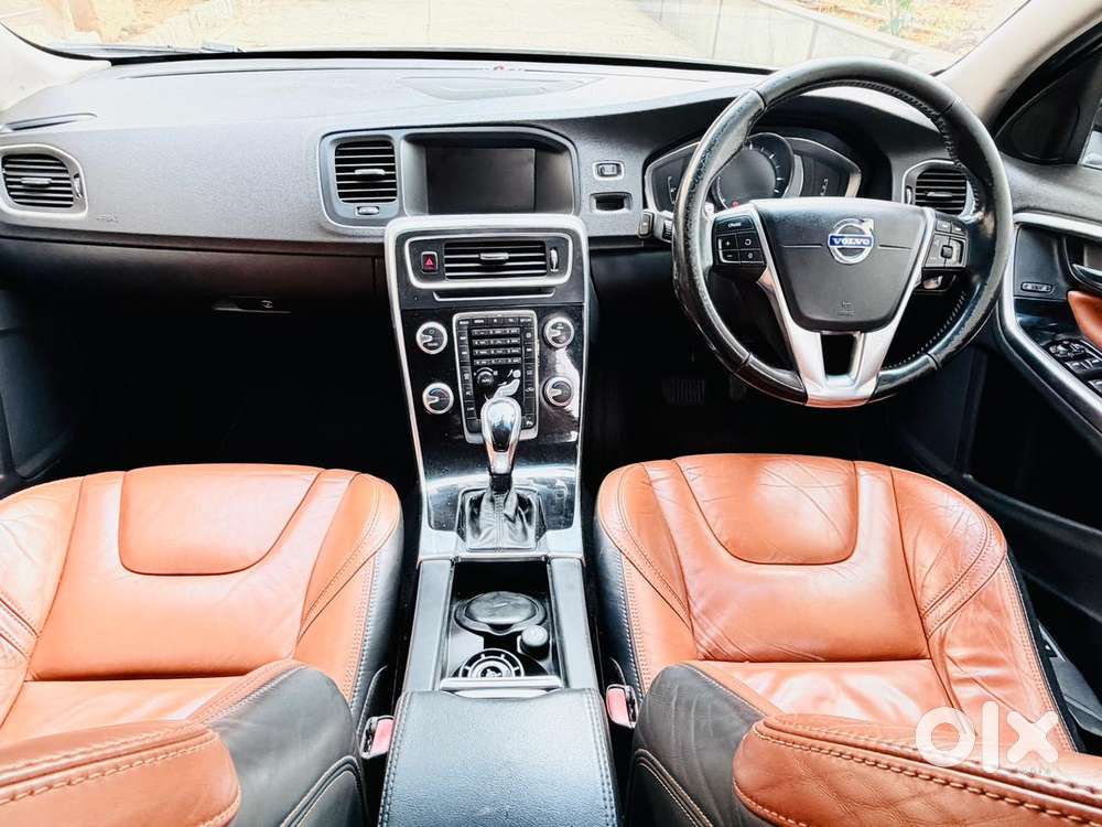 Volvo S60 D5 Inscription, 2016, Diesel
