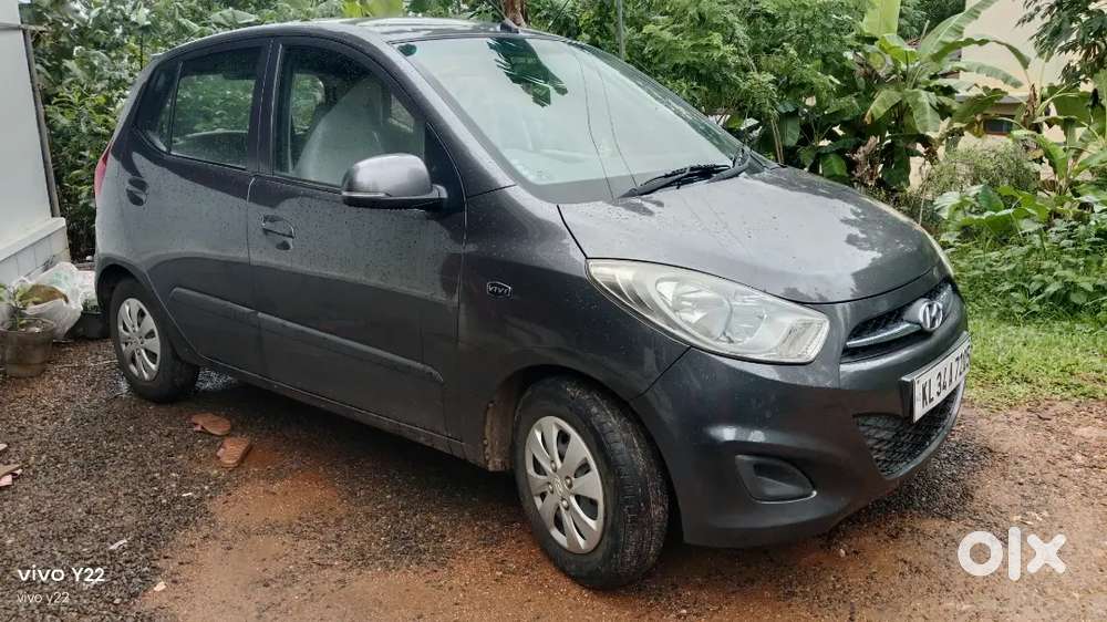 Hyundai I10 2011 Petrol 70000 Km Driven