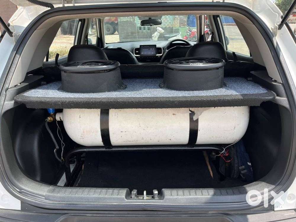 Hyundai Venue S 1.2 Petrol, 2023