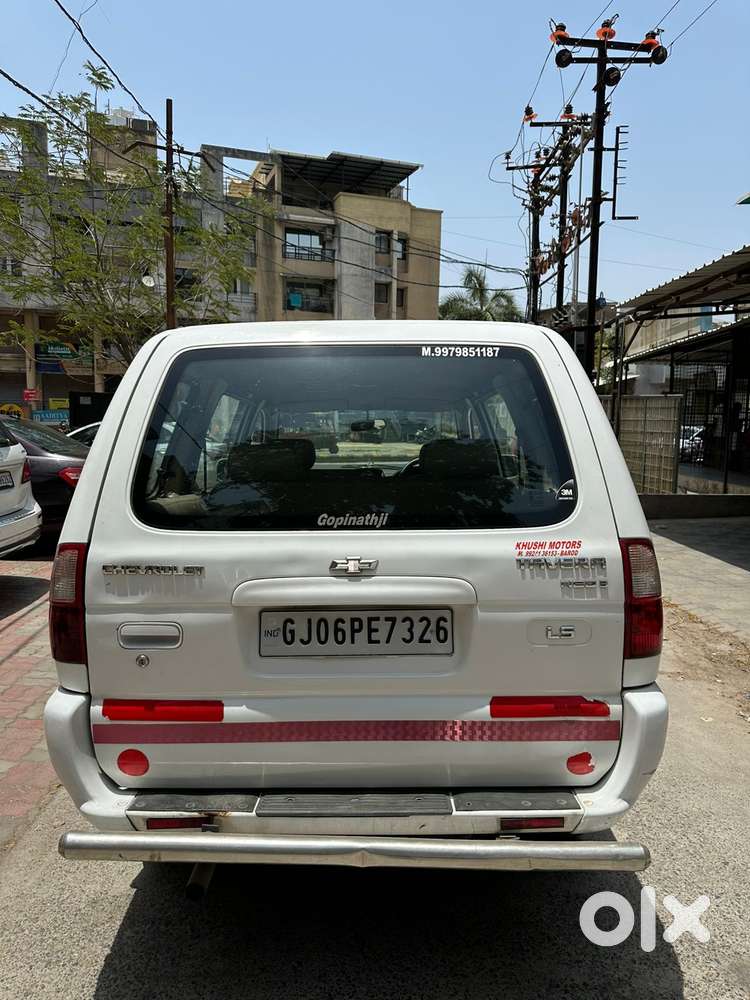 Chevrolet Tavera Elite Ls - B3 10-seater Bs Iii, 2015, Diesel