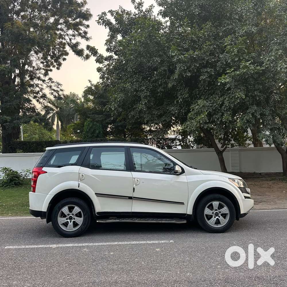 Mahindra Xuv500 W8 Dual Tone, 2015, Diesel