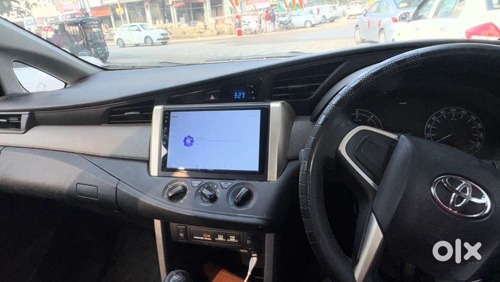 Toyota Innova Crysta 2016 Diesel Well Maintained