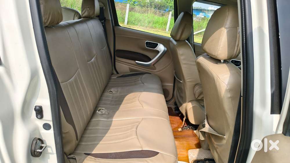 Mahindra Tuv 300 T8, 2016, Diesel