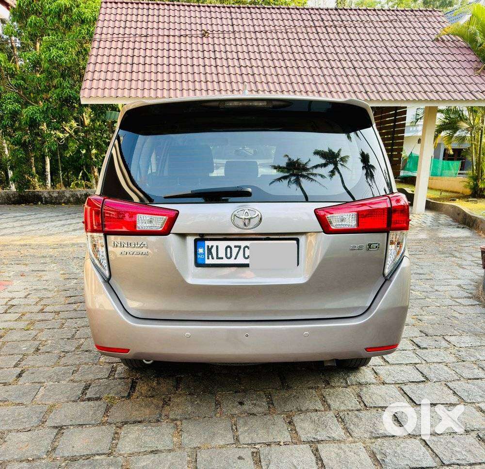 Toyota Innova Crysta 2.8 Gx At, 2017, Diesel