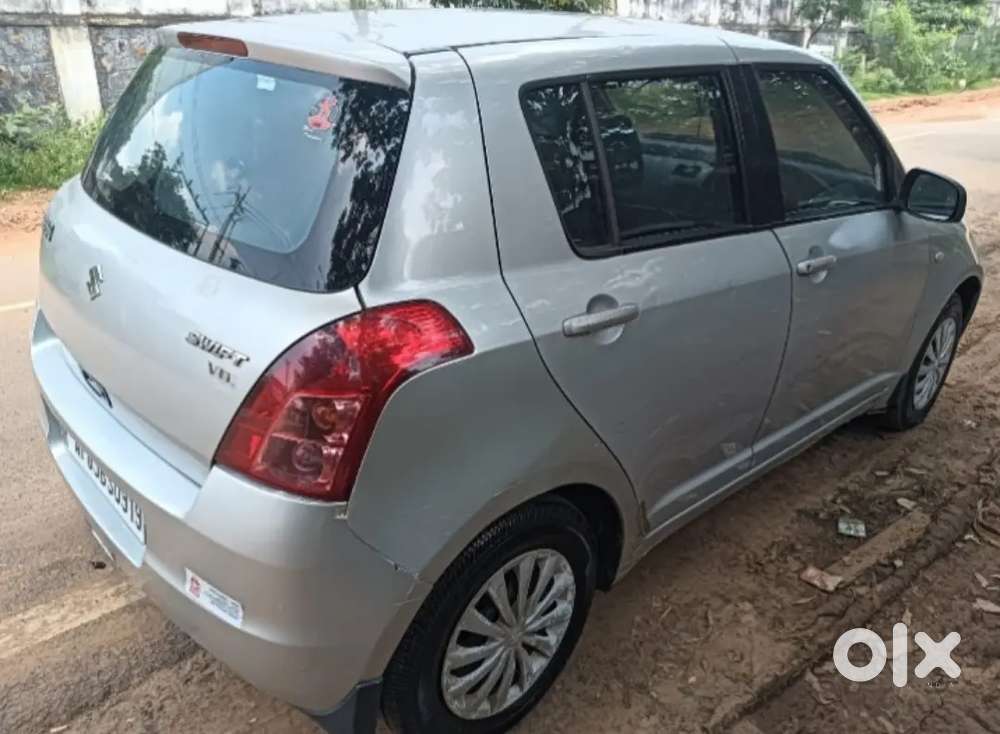 Maruti Suzuki Swift 2010