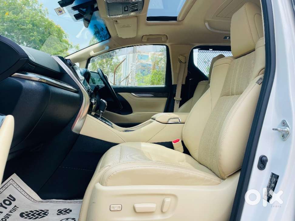 Toyota Vellfire Vip – Executive Lounge, 2023, Electric