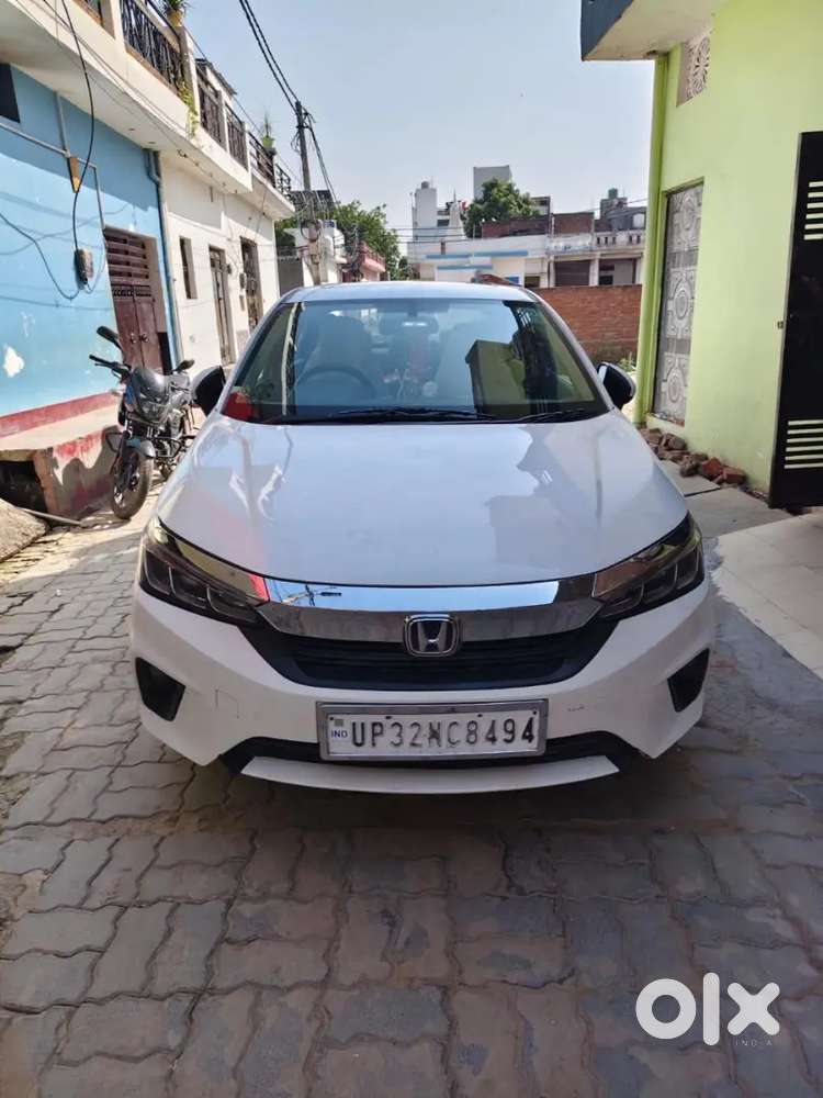 Honda City 5th Gen Vx Mt I-dtec 1.5 Vx 2022