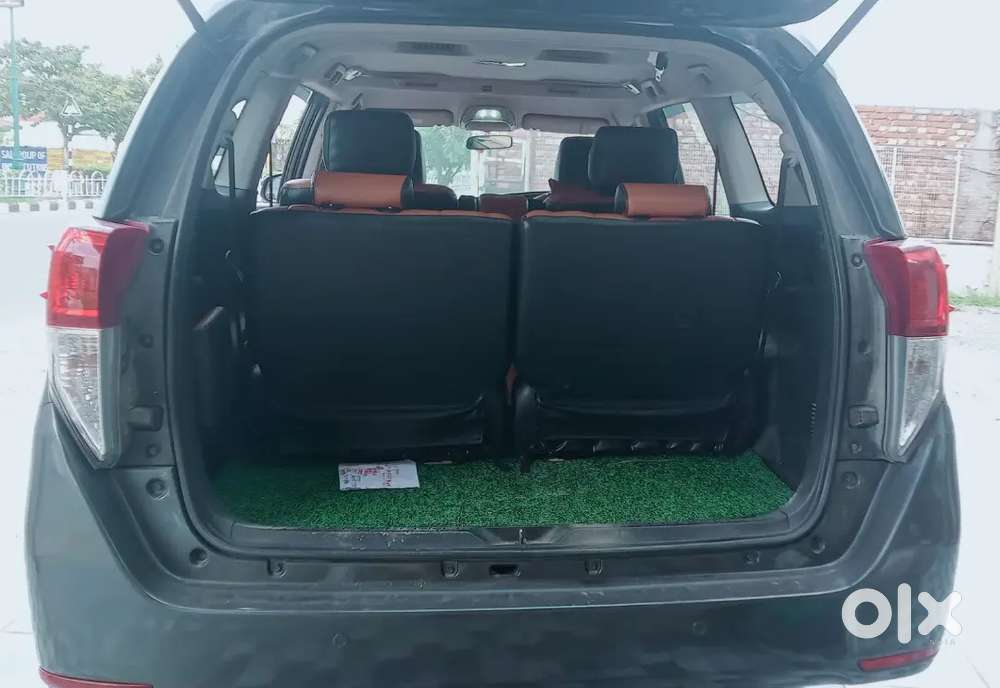 Toyota Innova Crysta 2017 Diesel 185033 Km Driven