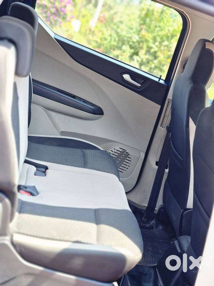 Renault Triber Rxz, 2022, Petrol