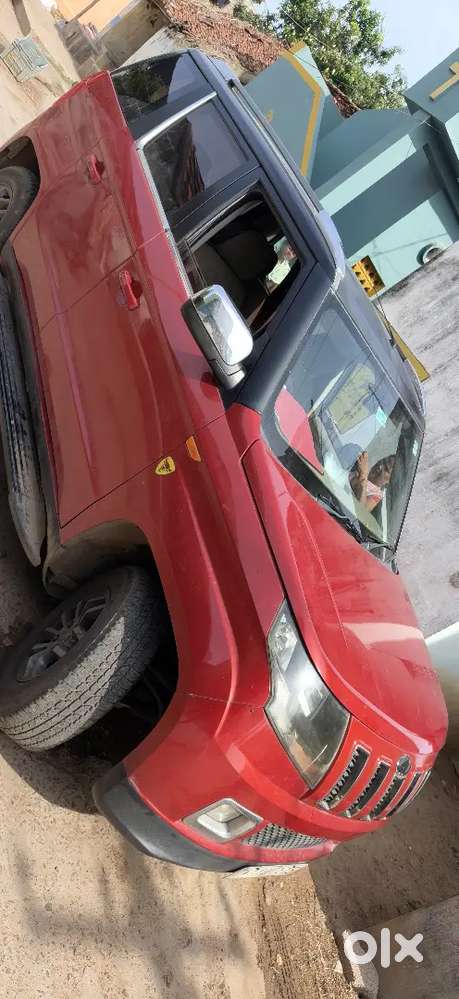 Mahindra Tuv 300 2018 Diesel 117000 Km Driven