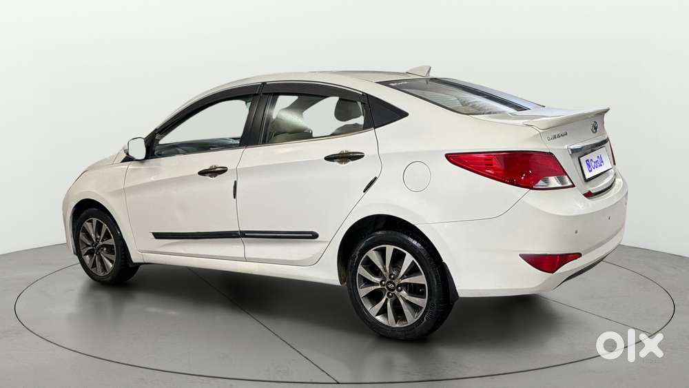 Hyundai Verna 1.6 Vtvt Sx, 2016, Petrol