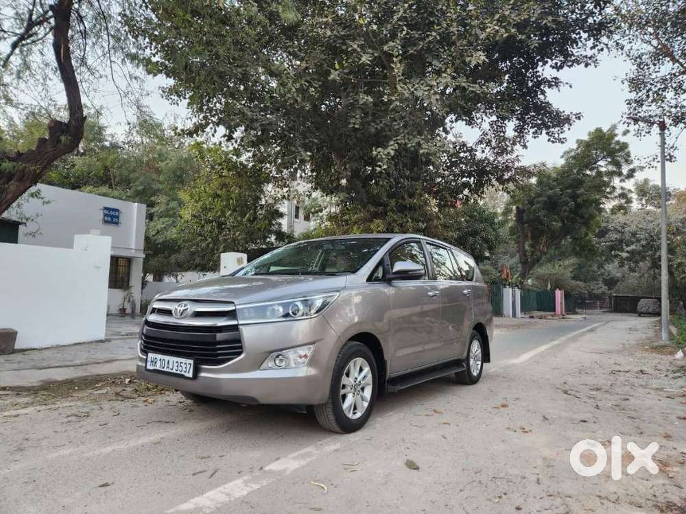 Toyota Innova Crysta 2.4 Vx Mt, 2020