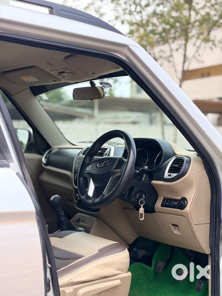 Mahindra Tuv 300 Mhawk100 T8, 2016, Diesel